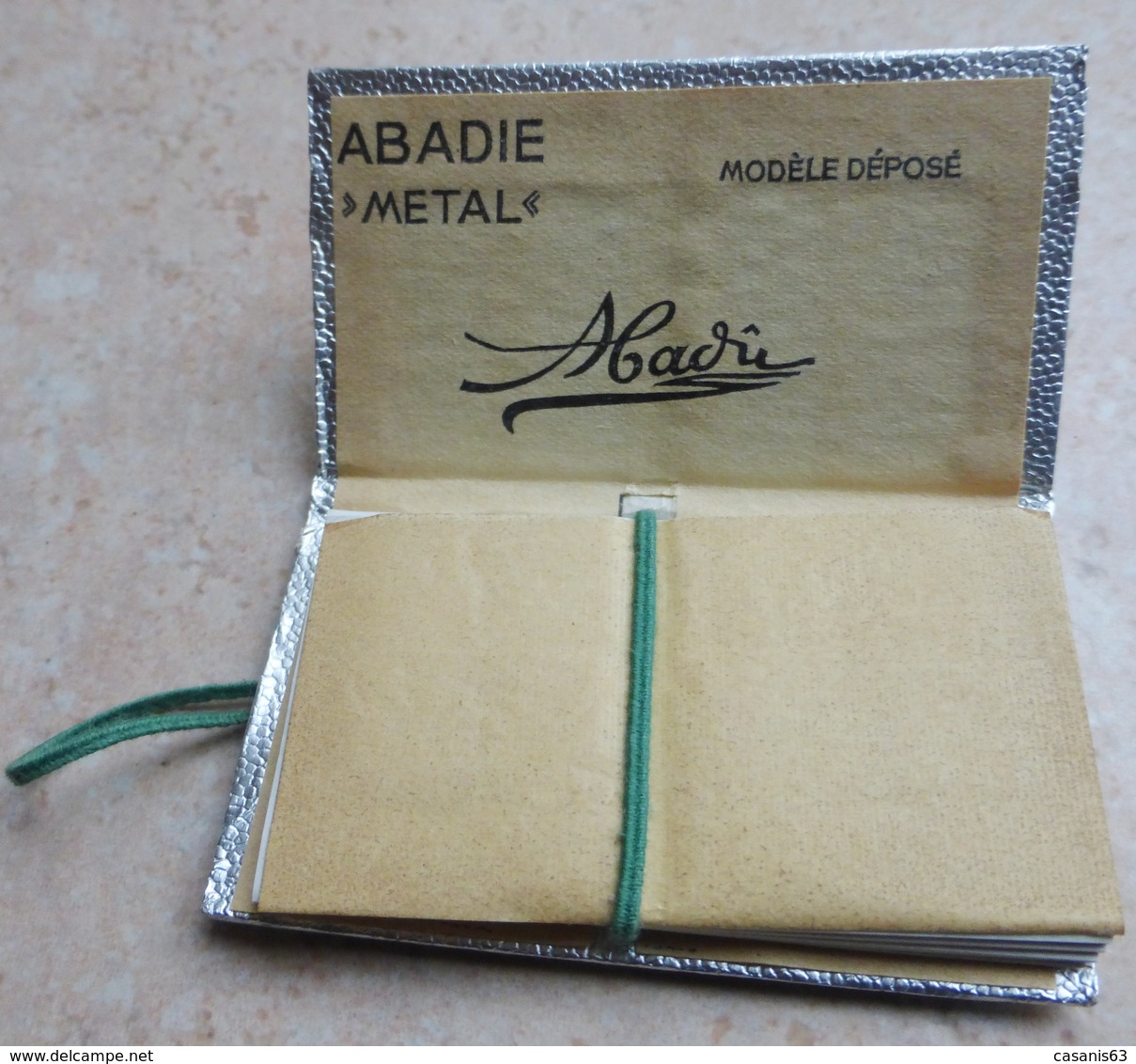 Carnet De Papier à Cigarettes "  ABADIE  "   Métal N° 37 M - Etuis à Cigarettes Vides