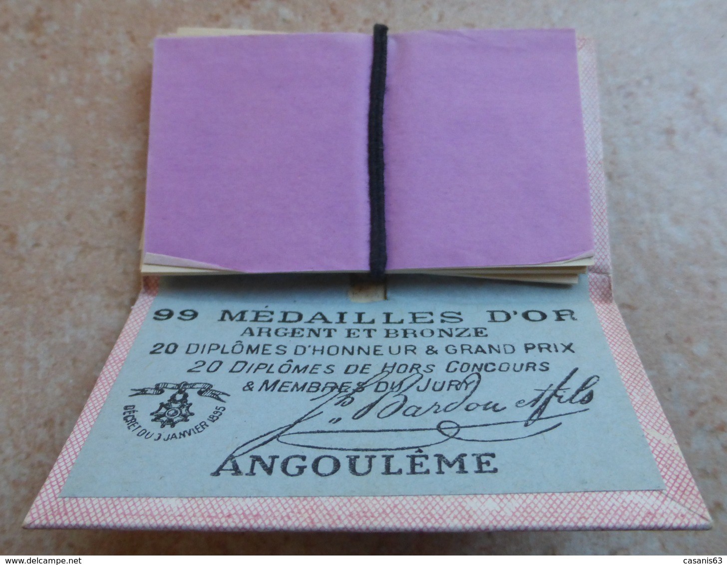 Carnet De Papier à Cigarettes "  GOUDRON   " De Norvège  - Joseph Bardou & Fils Angoulème  (  Job  ) - Etuis à Cigarettes Vides