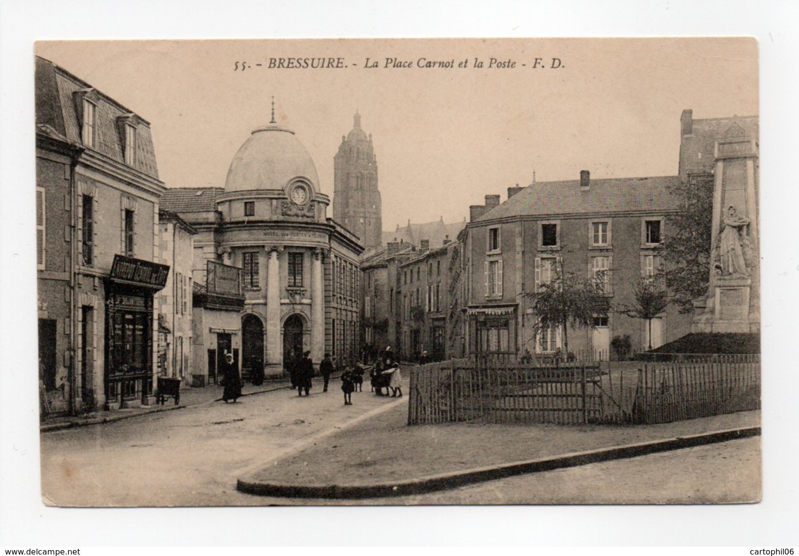 - CPA BRESSUIRE (79) - La Place Carnot Et La Poste 1911 - Edition F. D. N° 55 - - Bressuire