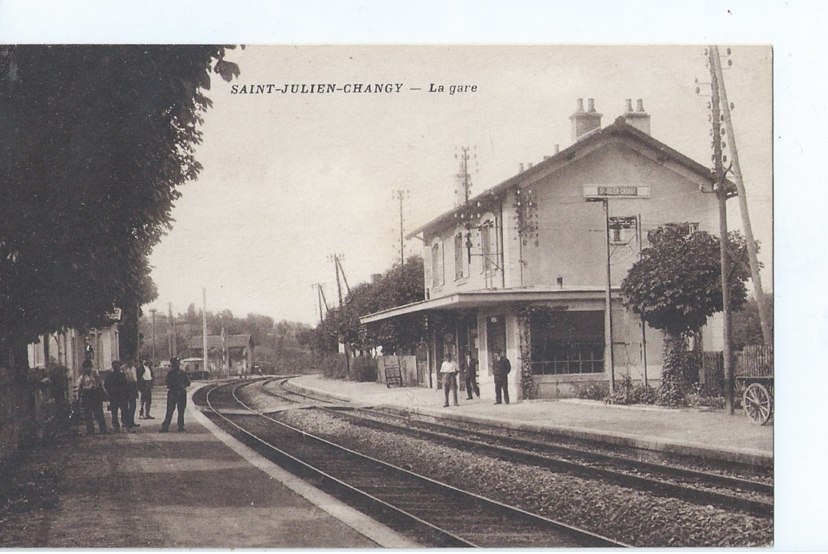 Cpa -71 -      Saint-julien-en-changy  La Gare - Autres & Non Classés