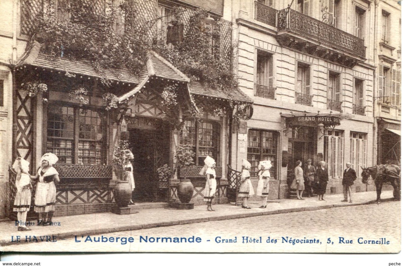 N°66979 -cpa Le Havre -hôtel Des Négociants- Rue Corneille-l'auberge Normande- - Hotels & Restaurants