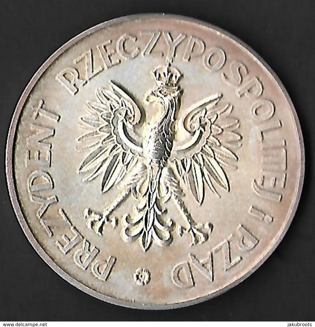 966--1966. SILVER  MEDAL. " THOUSEND  YEARS  OF  POLISH  CHRISTIANITY " - Gewerbliche