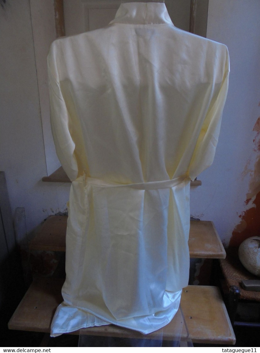 Vintage - Peignoir Robe De Chambre Longue Tissu Satiné Jaune Caroline Kessler Collection - Autres & Non Classés