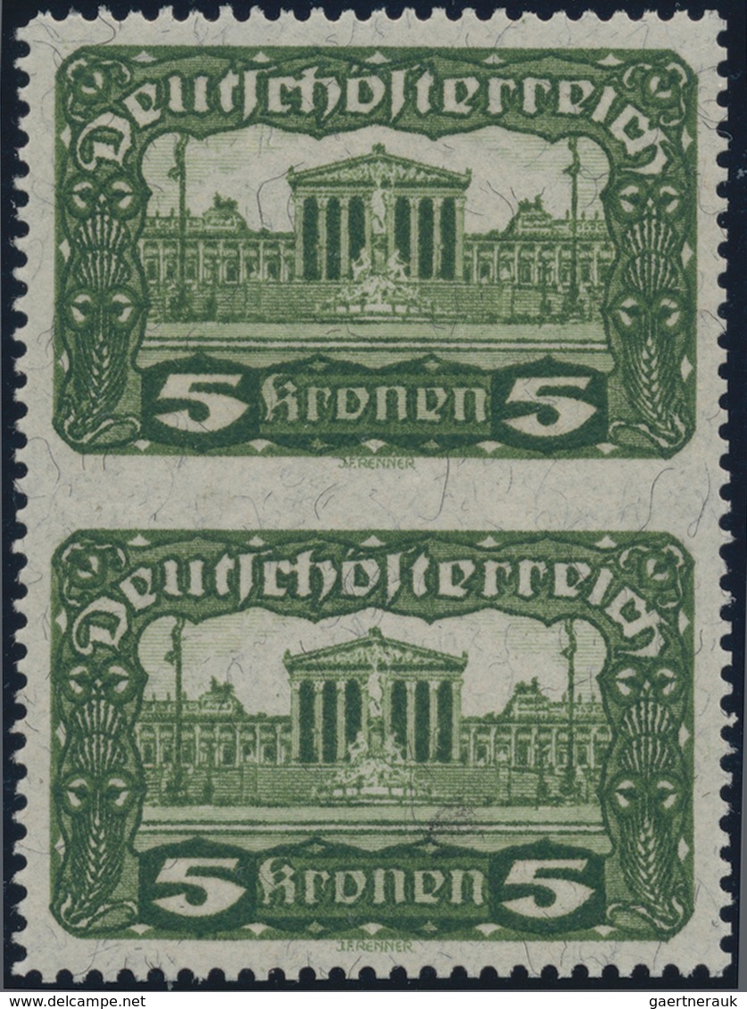 Österreich: 1919, Freimarken "Parlamentsgebäude", Zusammenstellung von 44 teilgezähnten Einheiten mi