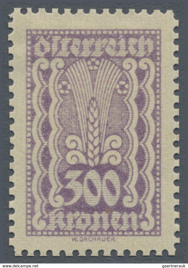 Österreich: 1922, Freimarken 300 Kr. zwölf verschiedene gezähnte Farbproben auf weißem bzw. gelblich