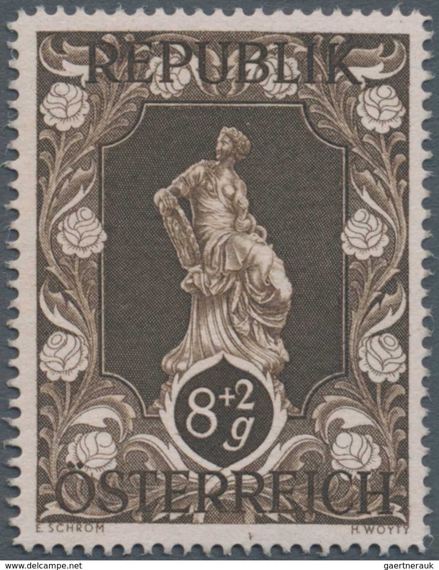 Österreich: 1947, 8 Gr. + 2 Gr. "Kunstausstellung", 18 (meist) verschiedene Farbproben in Linienzähn