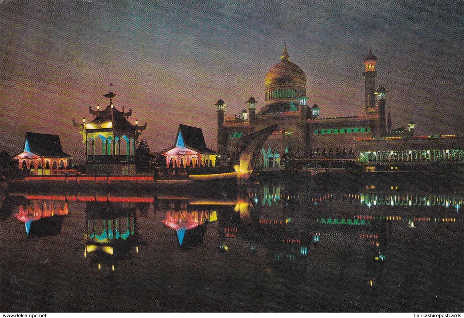 Postcard Brunei Mahalicai Stone Religious Barge On Left Masjid Omar Alisaifuddin On Right  My Ref  B23182 - Brunei