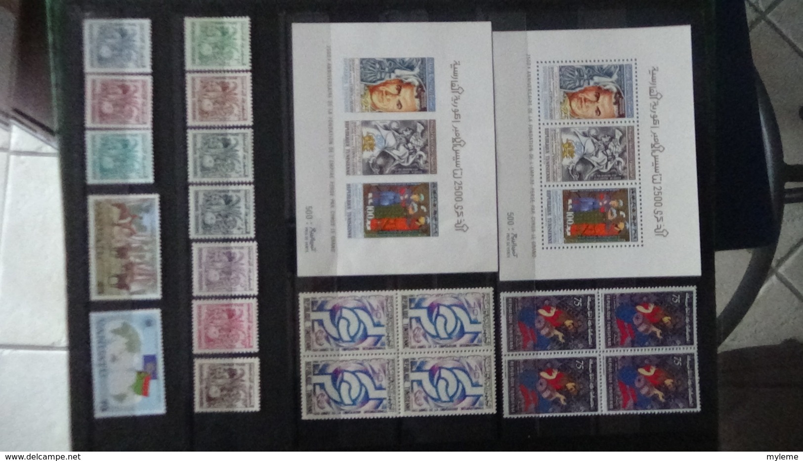 Collection De Timbres Et Blocs ** De Tous Pays Dont Quelques Blocs De Tunisie. A Saisir !!! - Collections (en Albums)