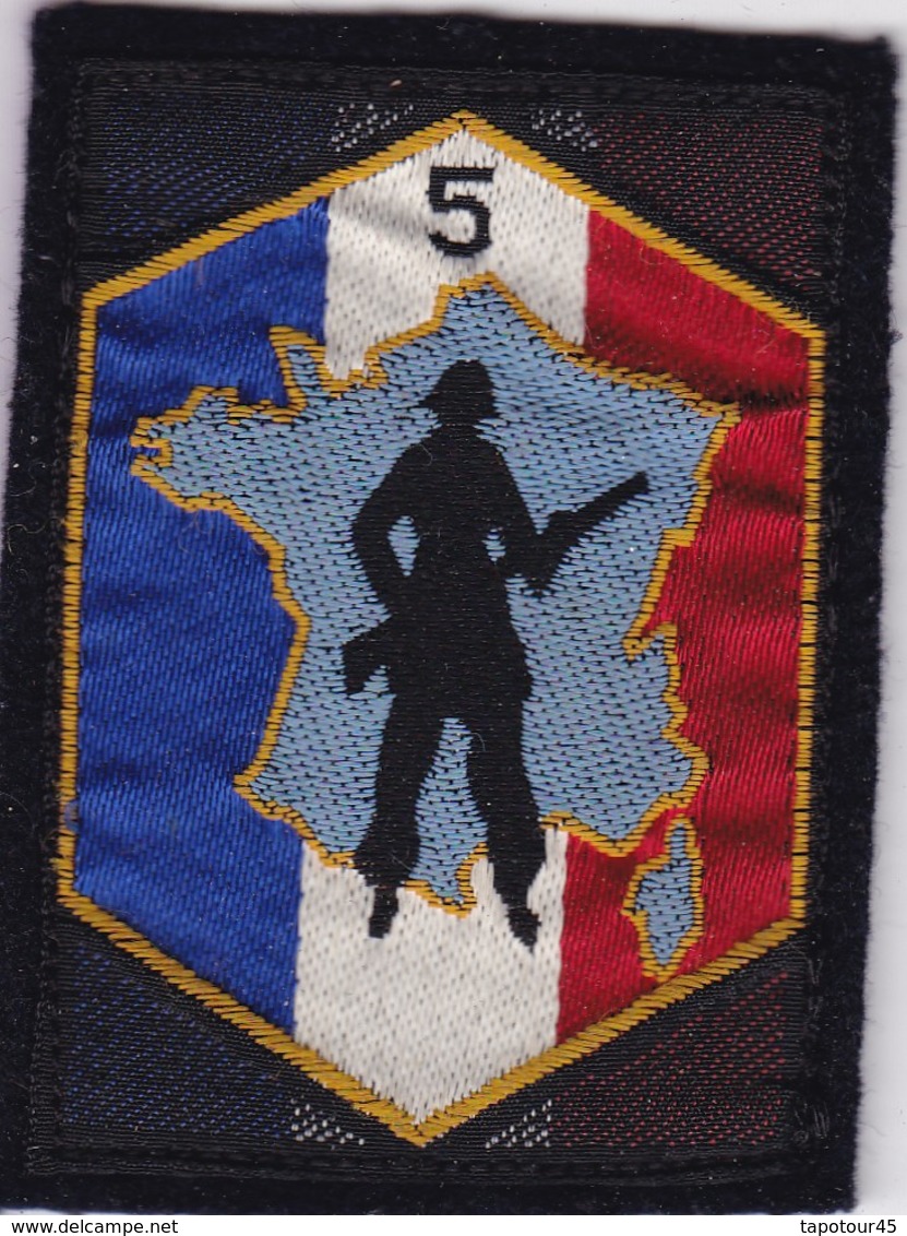 C 1 T 7) Écusson Tissu Militaire Ou Autre (Fmt Largeur 06 Hauteur 08) - Ecussons Tissu