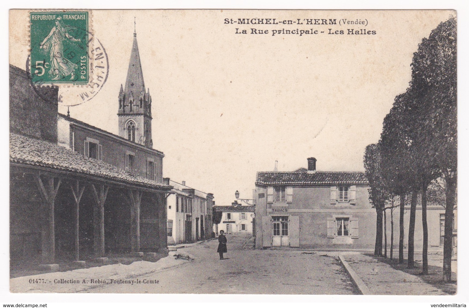 CPA - 85 - VENDEE - SAINT MICHEL EN L'HERM " La Rue Principale - Les Halles " - Saint Michel En L'Herm