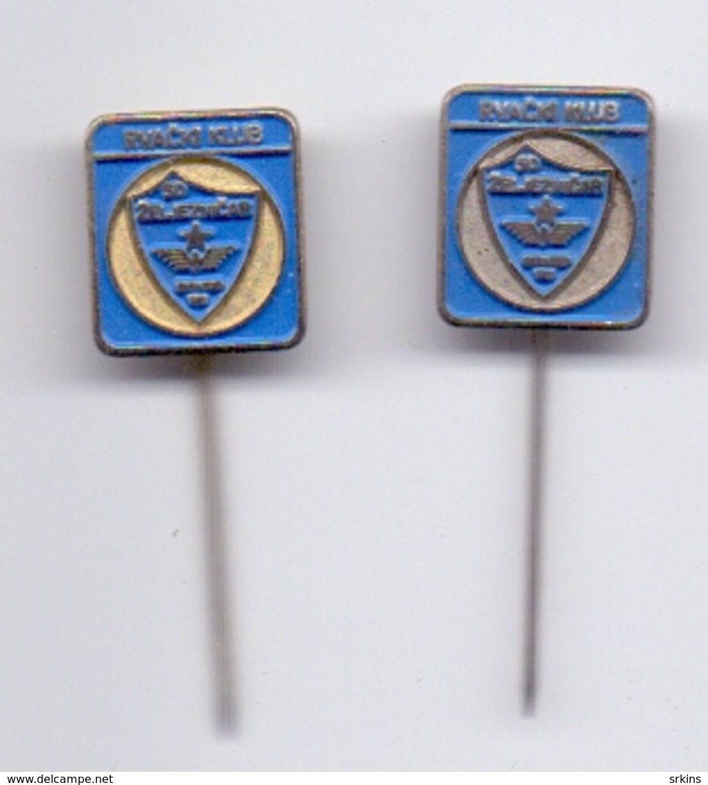 2 Pins Pin Badge Wrestling Club Zeljeznicar Sarajevo Bosnia Yugoslavia - Worstelen