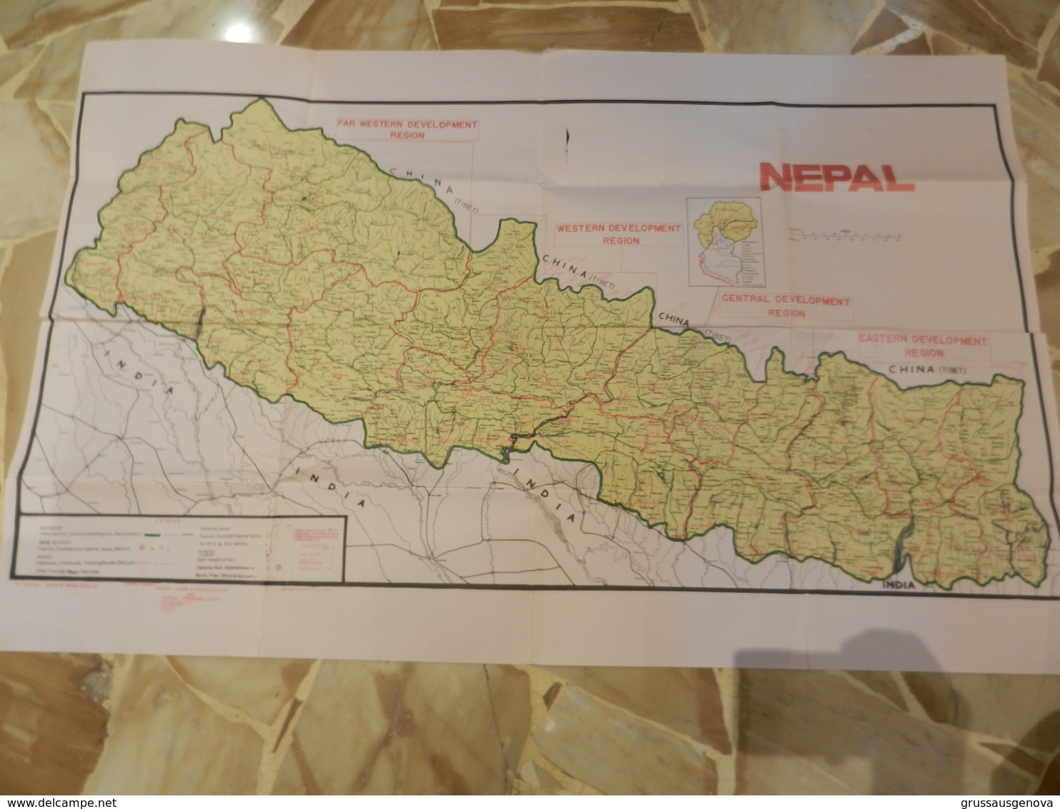 8b) NEPAL GRANDE CARTA GEOGRAFICA 106 X 68Cm SENZA DATA PESO 110 GRAMMI - Cartes Topographiques