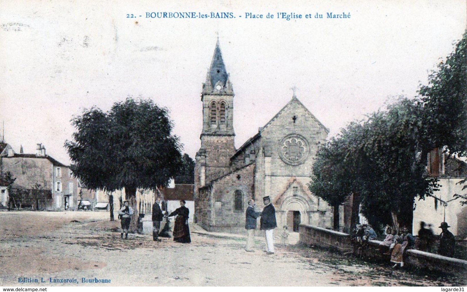 52 - BOURBONNE LES BAINS  - Place De L'eglise Et Du Marché - Bourbonne Les Bains