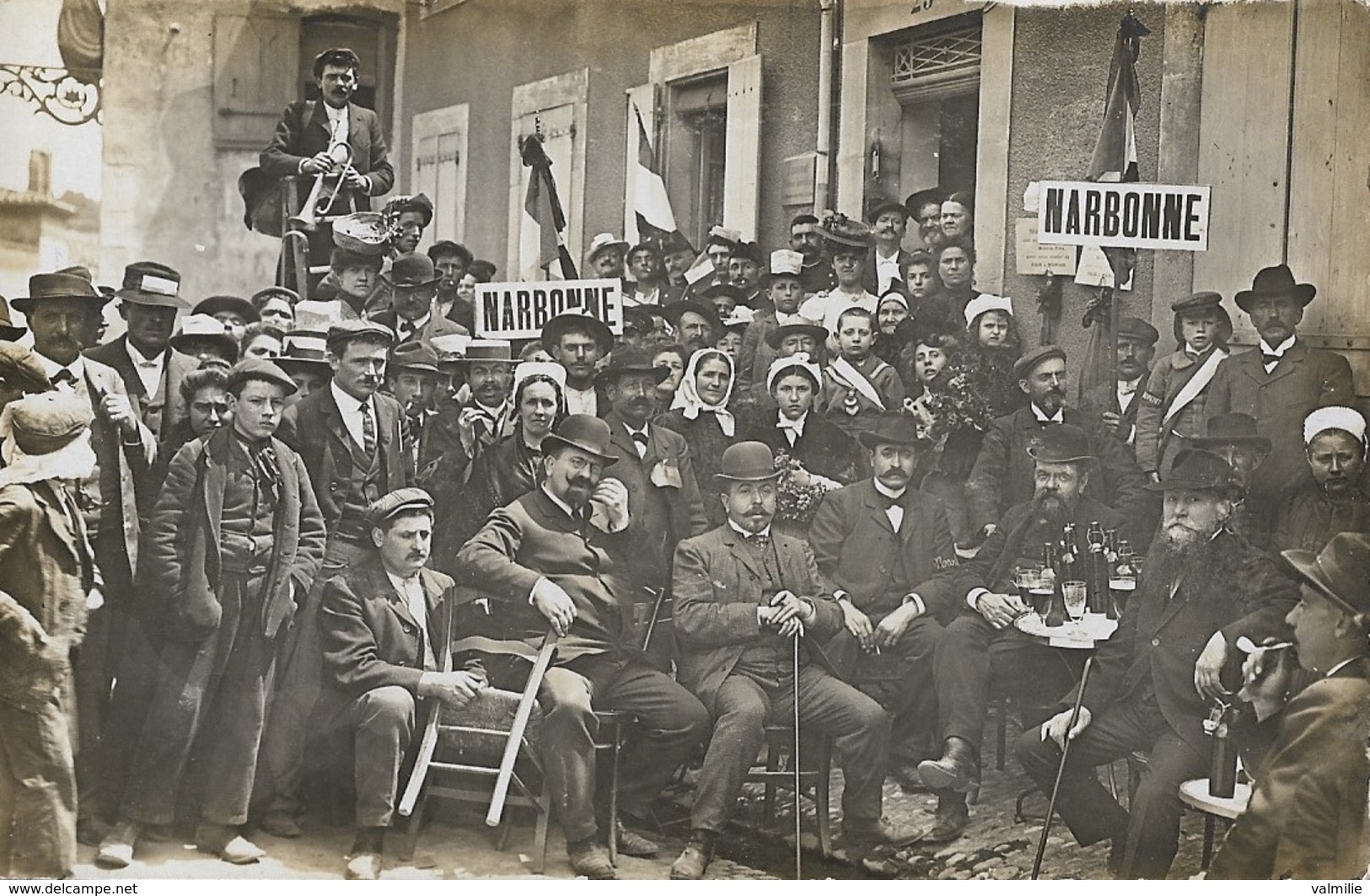 NARBONNE - Manifestations Viticoles Du 5 Mai 1907, Le Docteur Ernest Ferroul Et Les Officiels Attablés - Narbonne