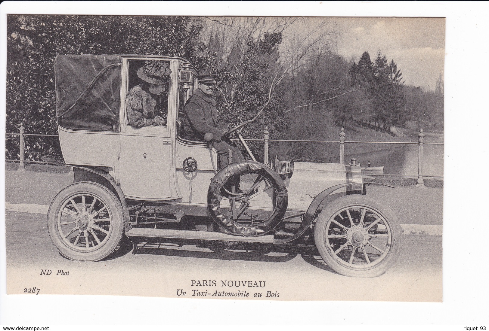 PARIS NOUVEAU - Un Taxi-Automobile Au Bois - Taxi & Fiacre