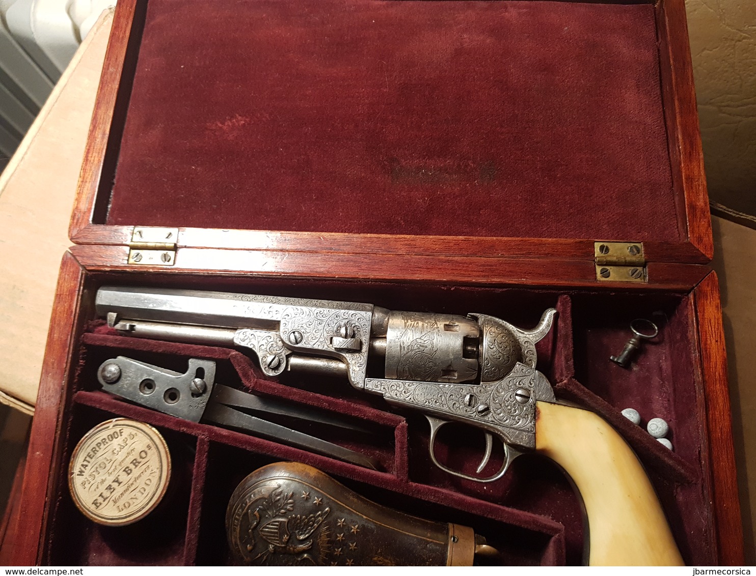 Exceptionnel Coffret Colt 1849 Gravé Young - Armes Neutralisées