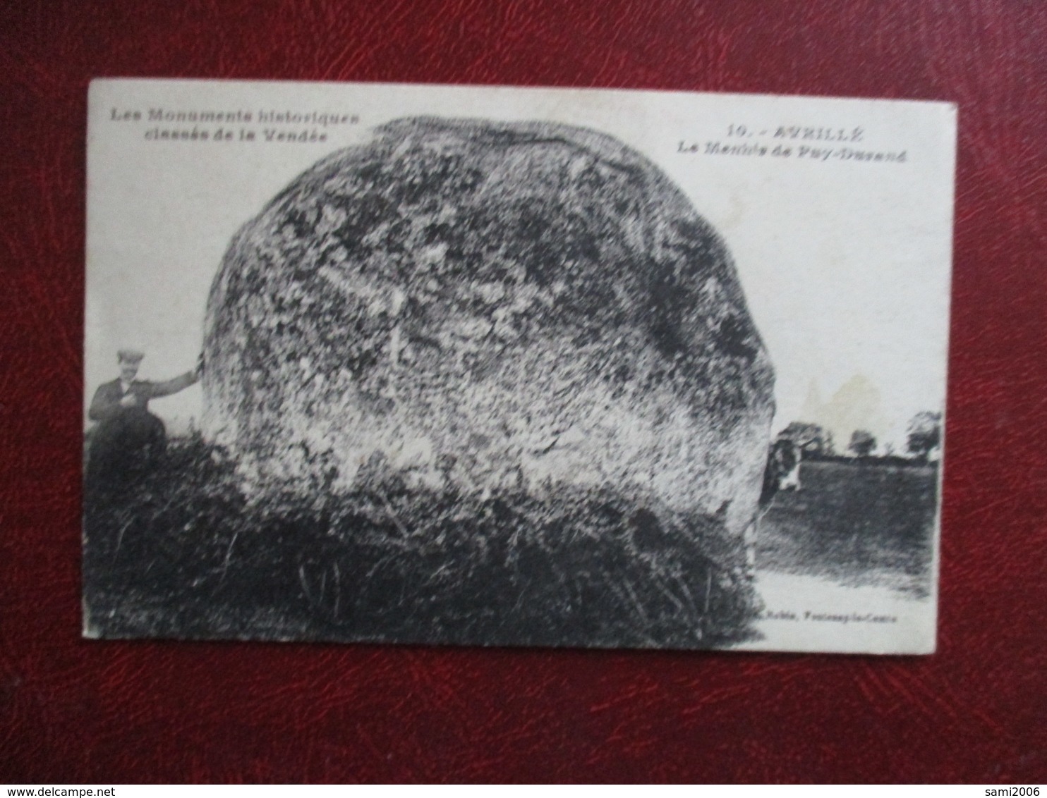 CPA 85 AVRILLE LE MENHIR DU PUY DURAND HOMME VACHE - Sonstige & Ohne Zuordnung