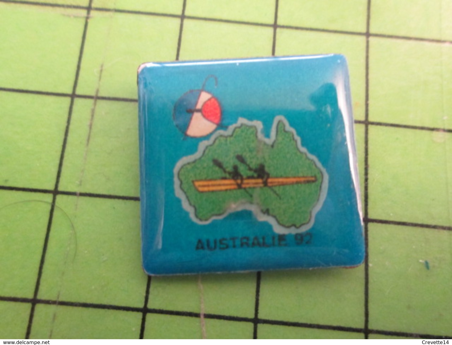 413e Pin's Pins : Rare Et Belle Qualité : THEME SPORTS / AVIRON OU CANOE AUSTRALIE 1992 CHAMPIONNAT DU MONDE - Roeisport