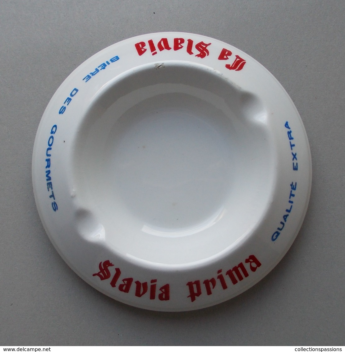 Ancien Cendrier. "LA SLAVIA" " SLAVIA PRIMA " - Moulins Des Loups. Orchies - - Ashtrays