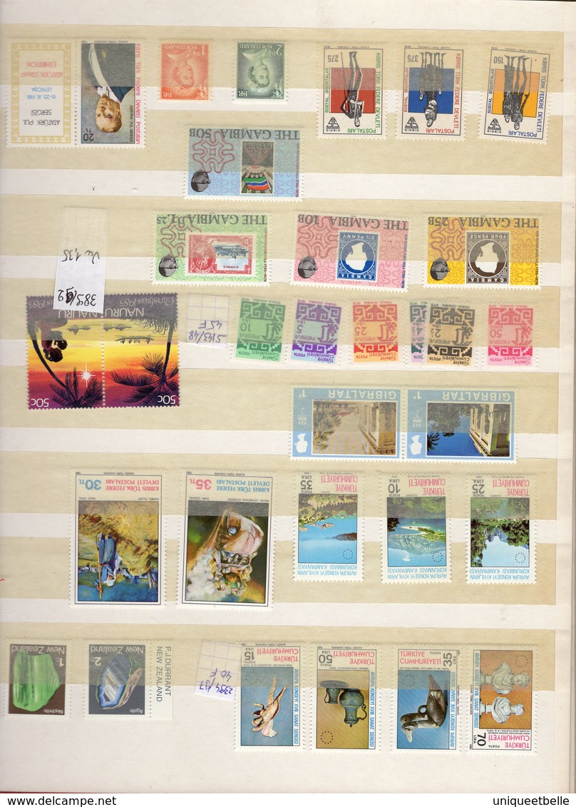 SUPERBE LOT DE TIMBRES NEUFS**, 380 timbres et 9 blocs
