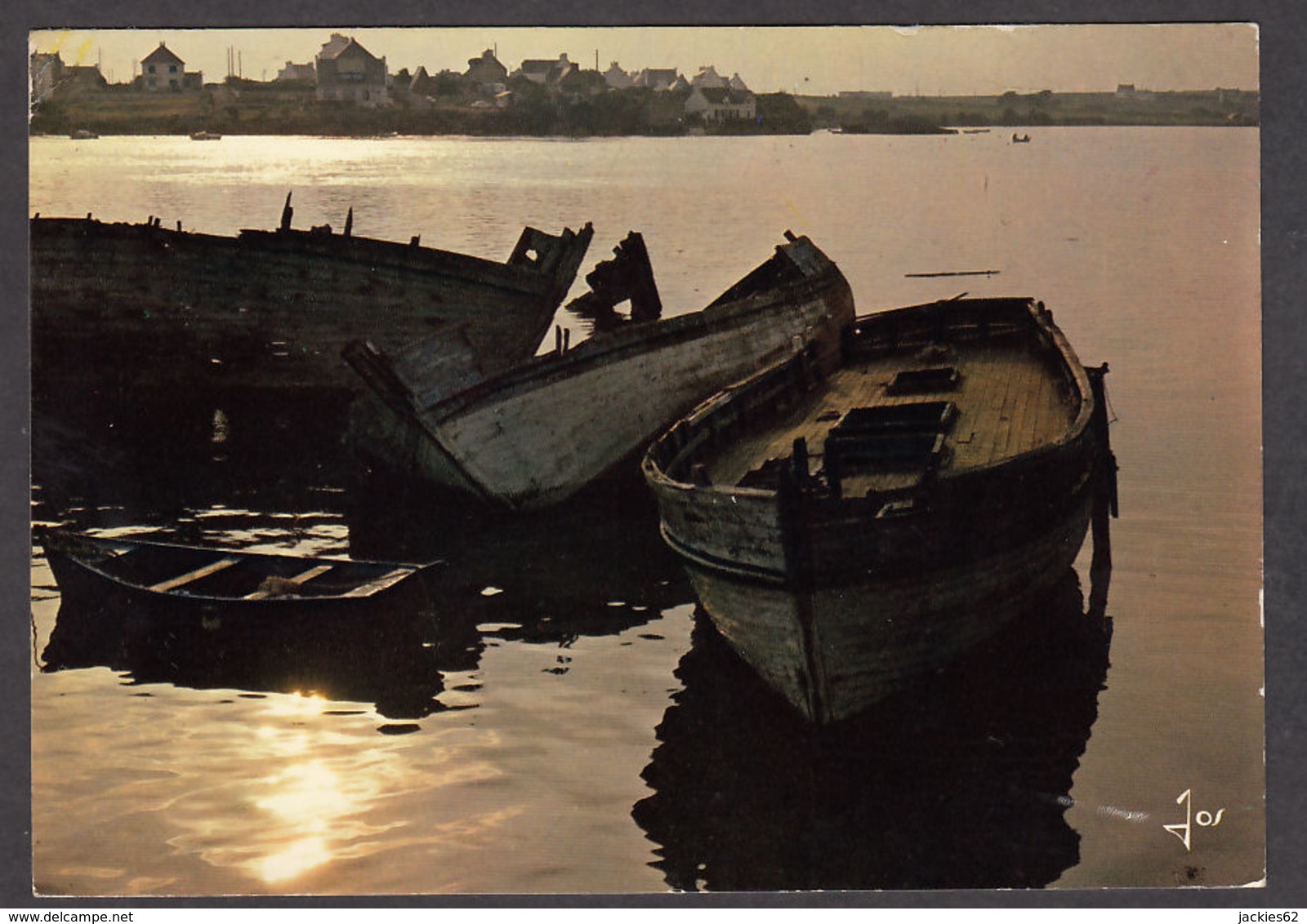 91690/ LUMIERE, Bretagne, Carcasse De Bateau Dans Le Soleil Couchant - Contre La Lumière