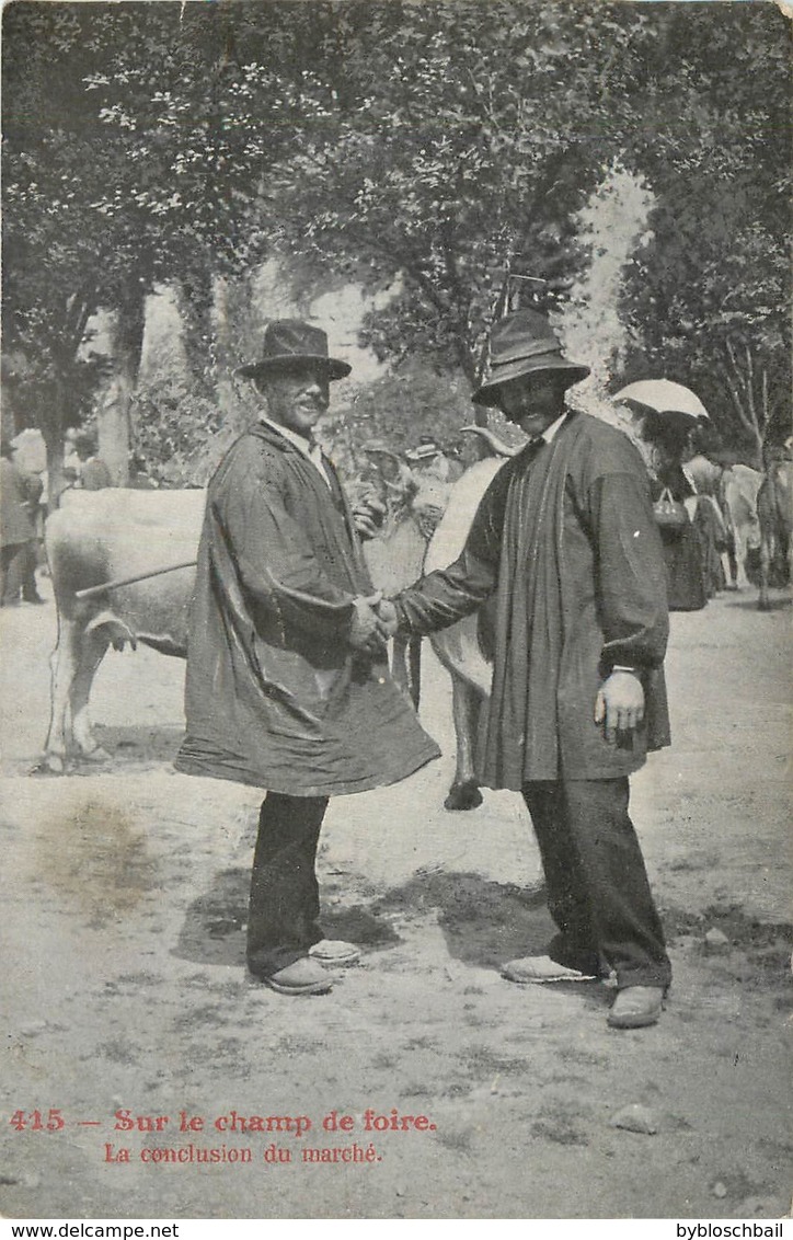 CPA Sur Le Champ De Foire - Conclusion Du Marché - Maquignons - Marchands De Bestiaux Vaches Boeufs - Paesani