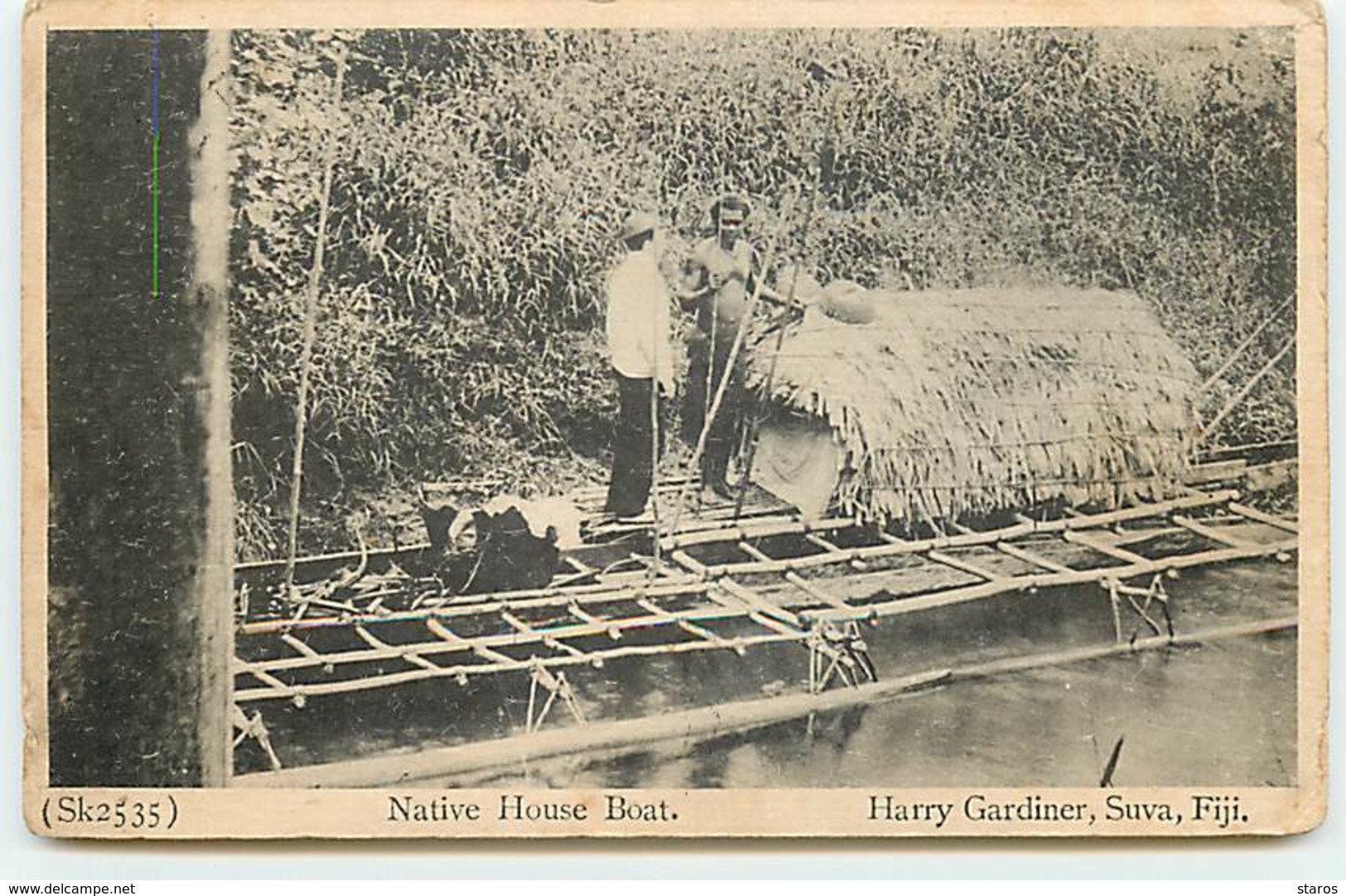 Harry Gardiner Suva Fiji - Native House Boat - Fidji