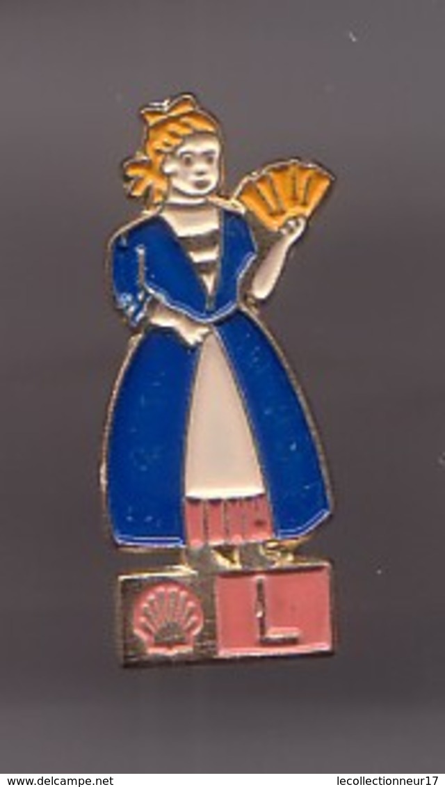 Pin's Carburant Shell  Personnage L Femme Du Luxembourg Réf 1669 - Fuels