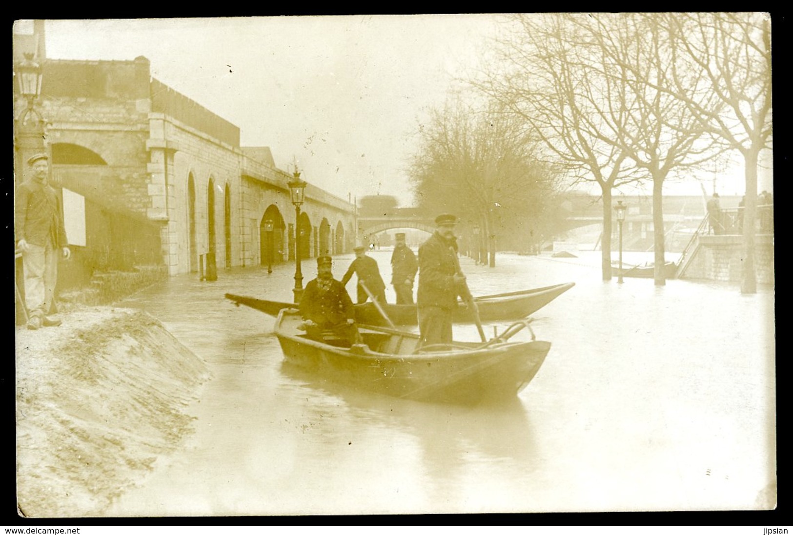 Cpa Carte Photo Inondations Barques      YN23 - Überschwemmungen