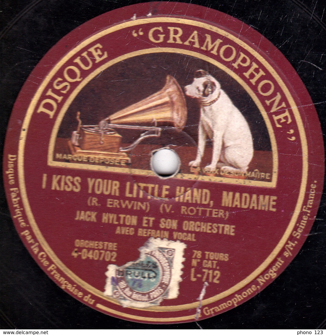 78 Trs - 30 Cm - état B - I KISS YOUR LITTLE HAND, MADAME - WHEN THE WHITE LILIES BLOW AGAIN - Orch. JACK HILTON - 78 T - Disques Pour Gramophone