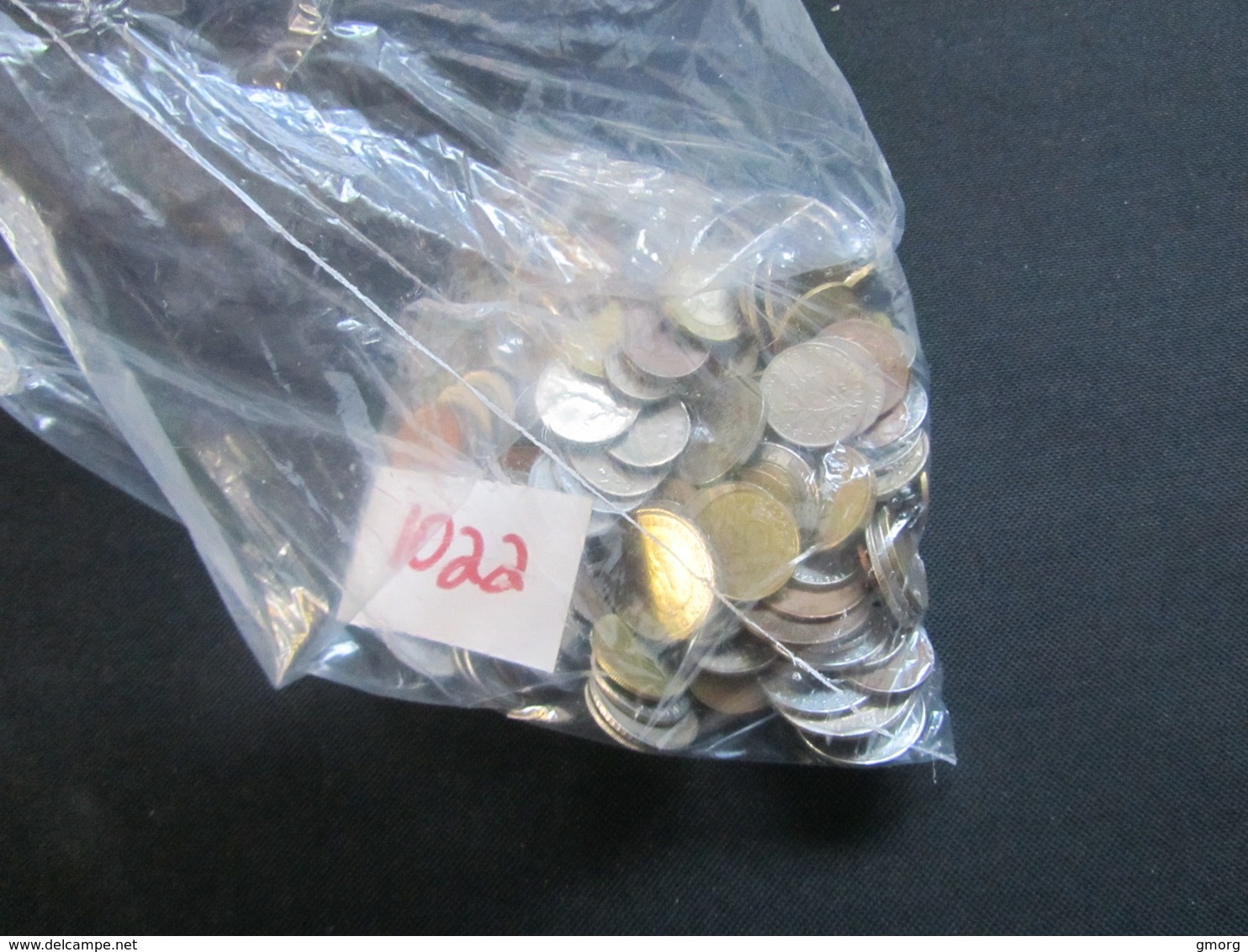 Mass Of World Coins As Collected In UK Just Over 1KG - Lots & Kiloware - Coins