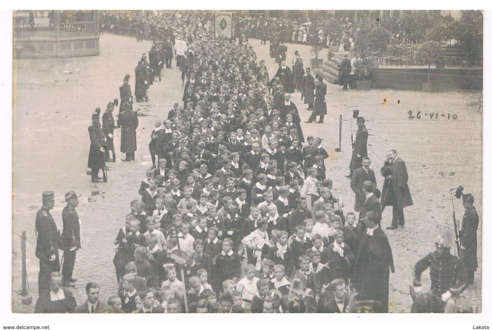 CPA Photo : NAMUR Procession Religieuse 26 Juin 1910 - Enfants , écoles - Place D'Armes , Rue De Marchovelette - Namur