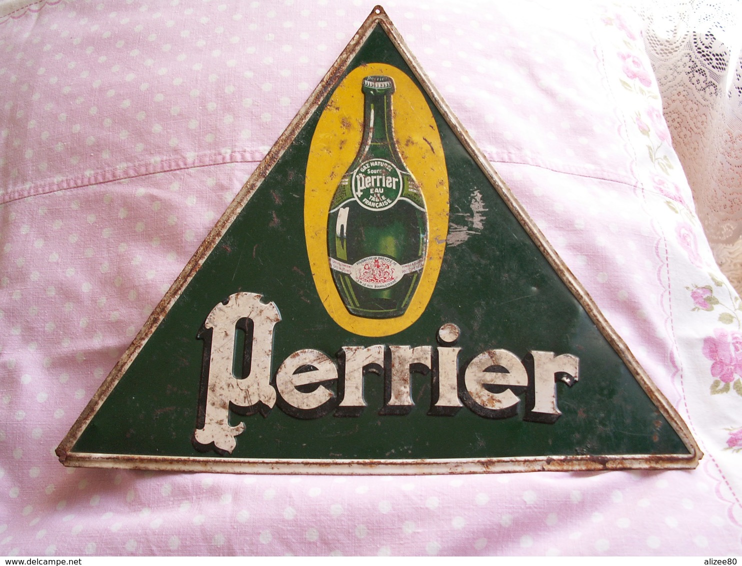 PLAQUE EMAILLEE Sur Tôle // PERRIER -  28 X 28 - Levensmiddelen