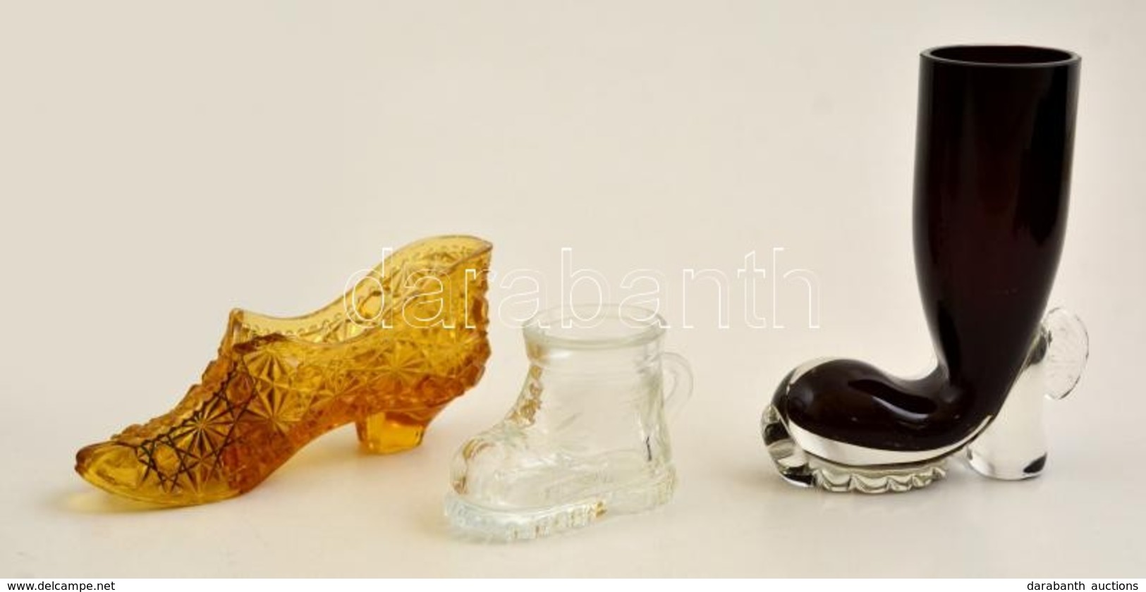 3 Db üvegcipő, Közte Bakancs Alakú Mini Korsóval, M: 4 Cm és 11 Cm Közötti Méretben - Verre & Cristal