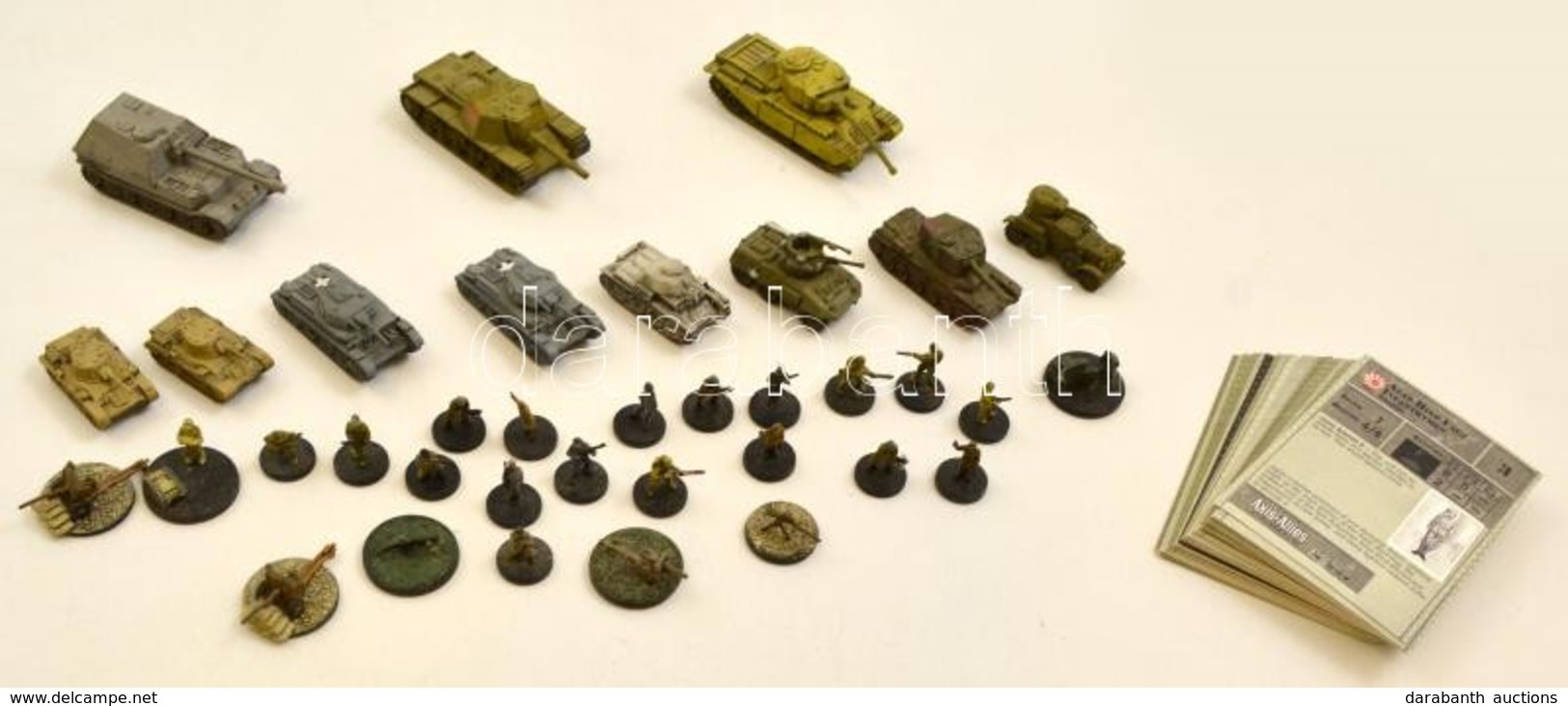 36 Db Axis And Allies Műanyag Tank és Katona Figura, Kártyákkal - Autres & Non Classés