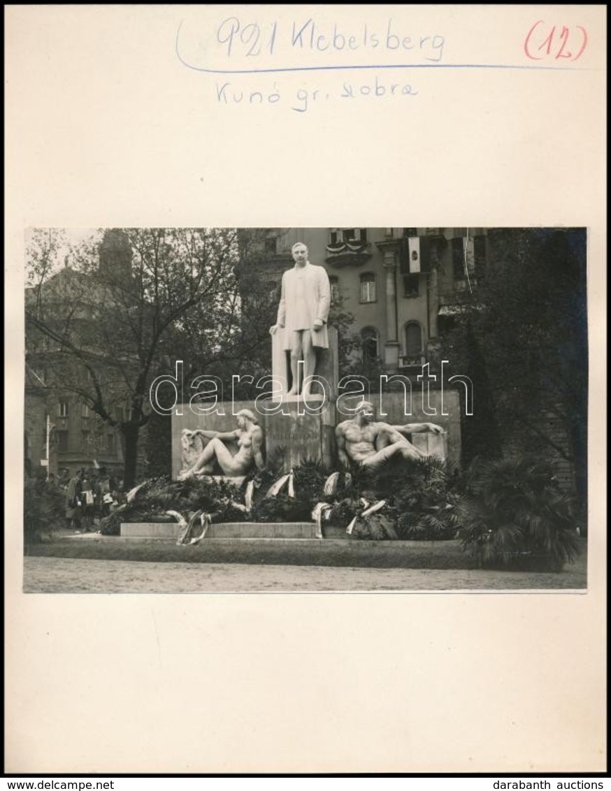 1939 Budapest, A Klebelsberg Kuno-emlékmű, Papírlapra Ragasztott Fotó, 11×16 Cm - Autres & Non Classés