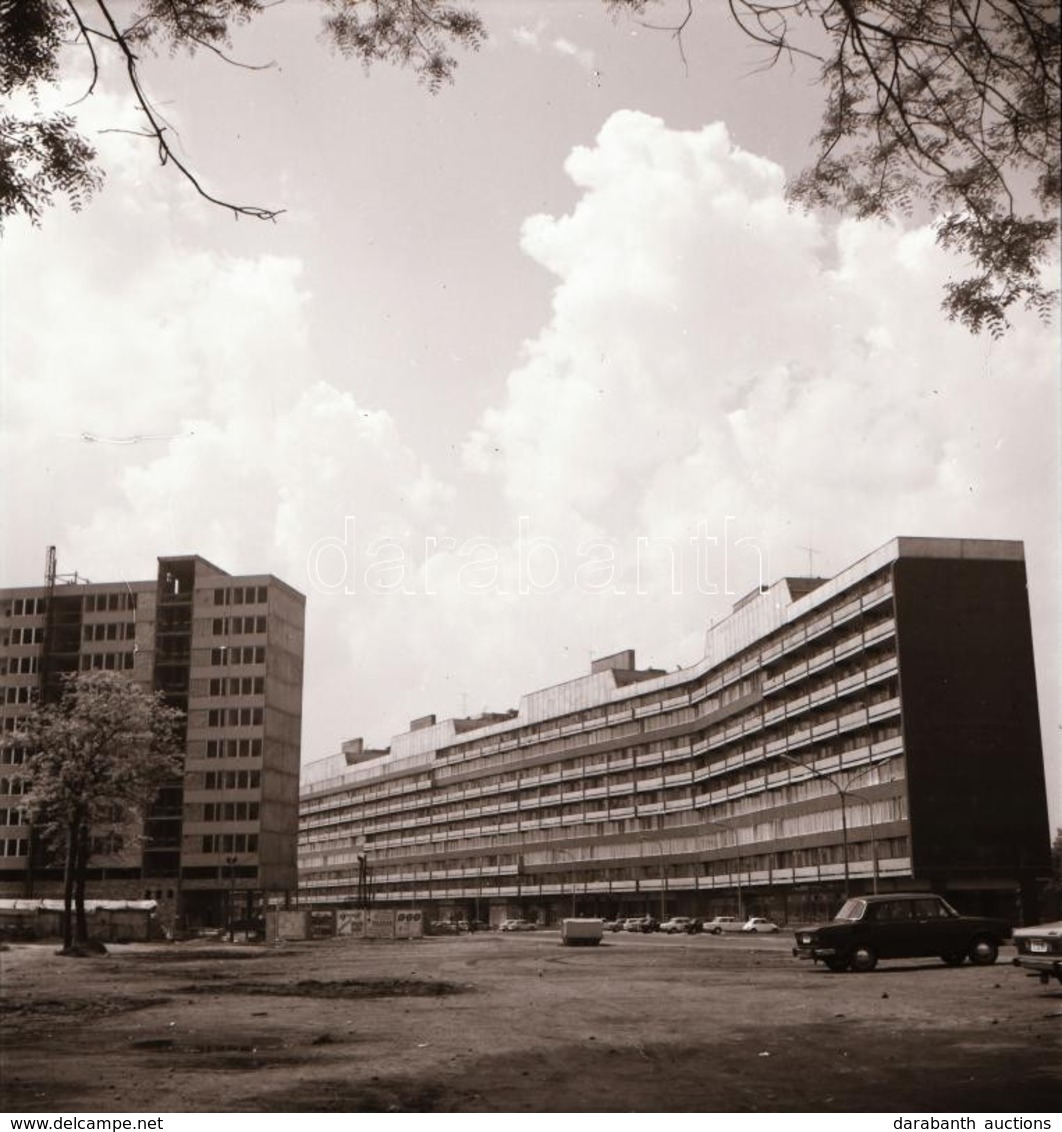 Cca 1975 Kecskemét, Várostörténeti Felvételek (Petőfi U., Május 1. Tér, Aranyhomok építés, Régi Hírös, Kertváros építés, - Otros & Sin Clasificación