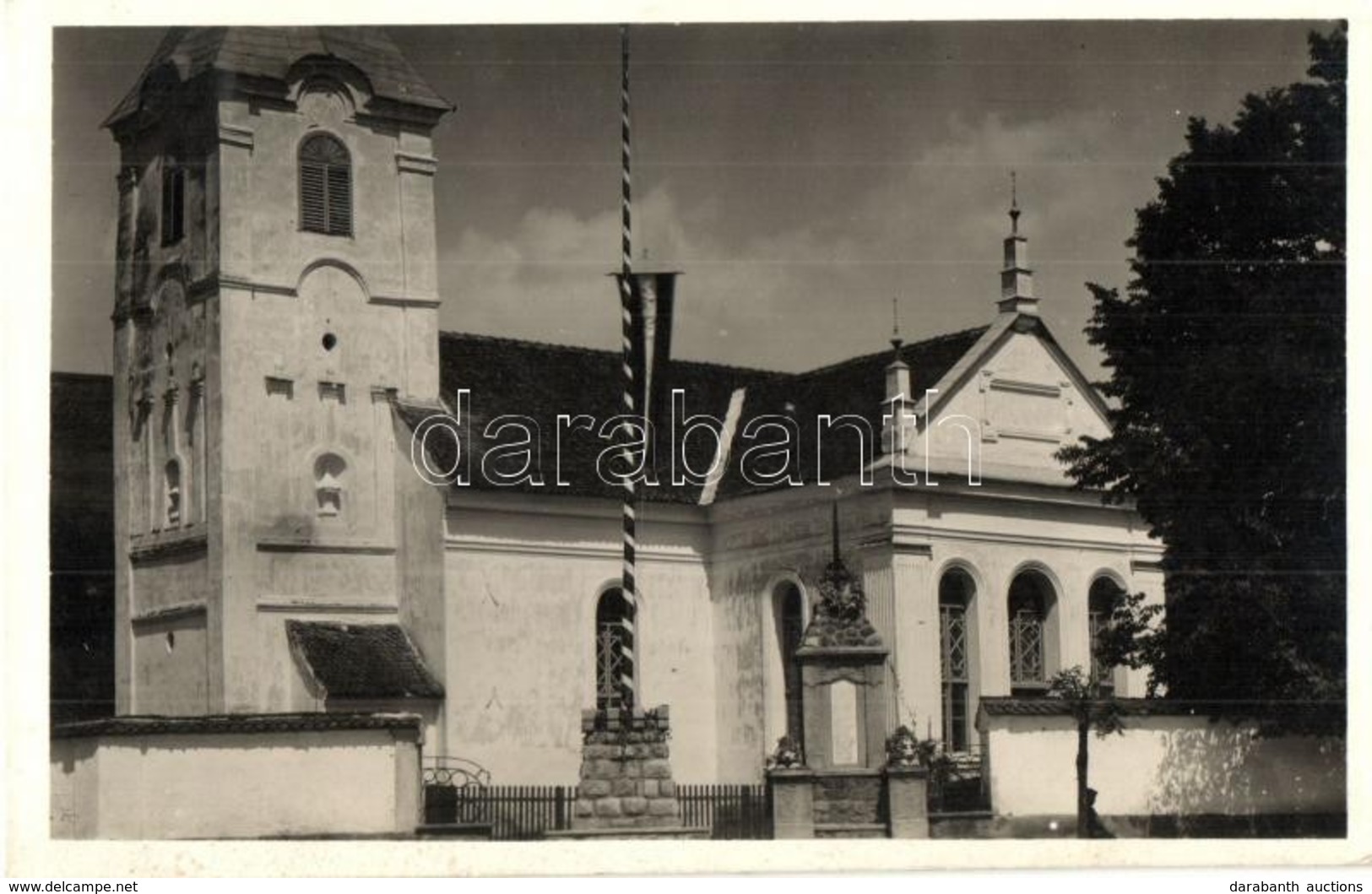 * T1/T2 Bibarcfalva, Biborteni; Templom, Országzászló. Borbáth Zoltánné Fényképész és Bogdán Anna Kiadása / Church, Hung - Non Classés