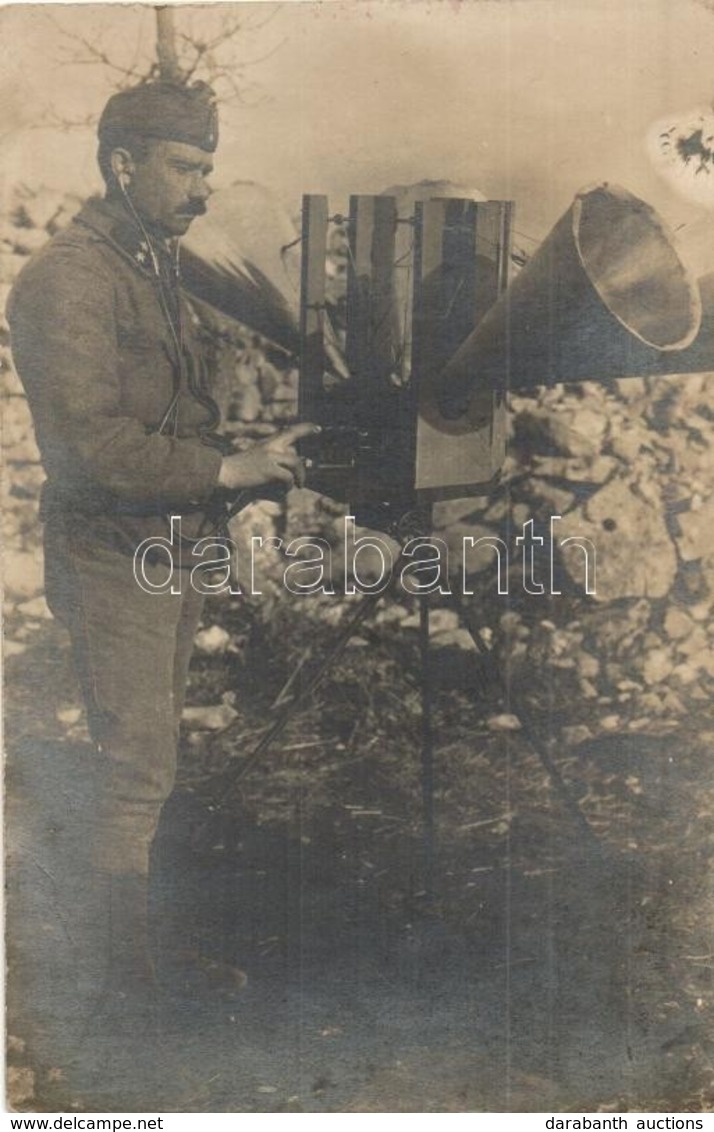 ** T2 Osztrák-magyar Katona Lehallgató Készülékkel / WWI Austro-Hungarian K.u.K. Soldier With Listening Device. Photo - Non Classificati