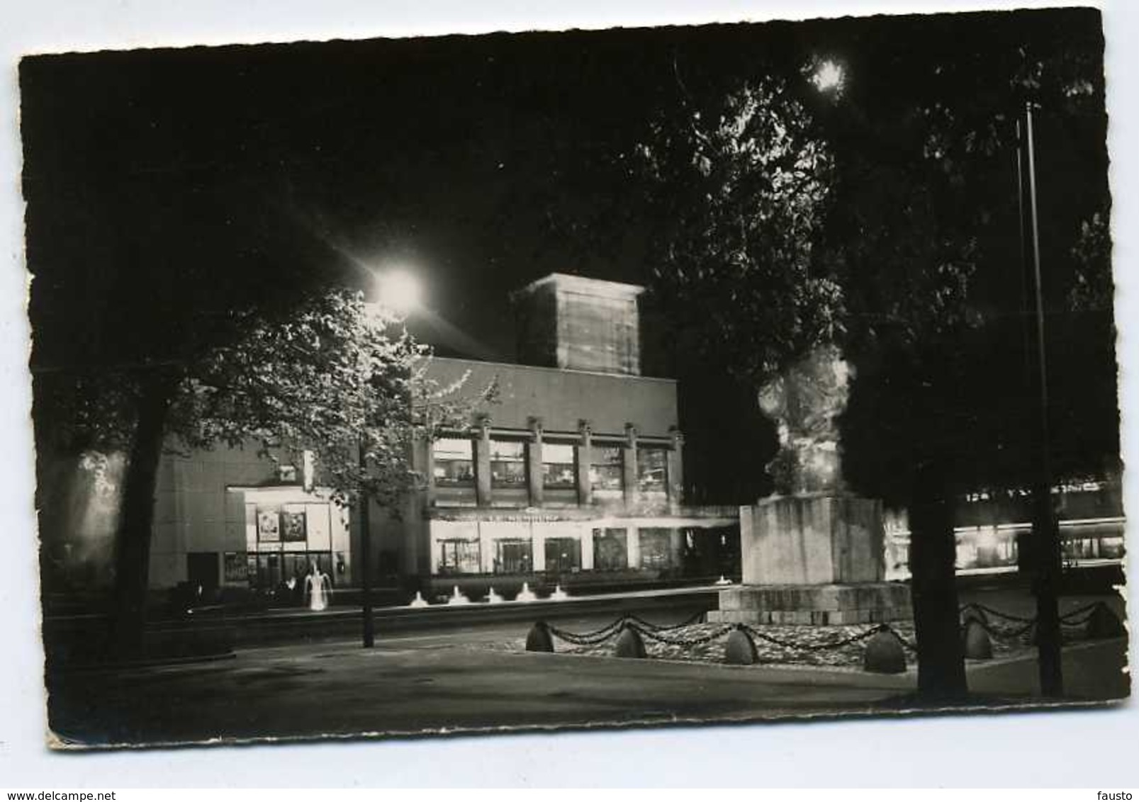 Cpsm Annecy Le Casino La Nuit - Annecy