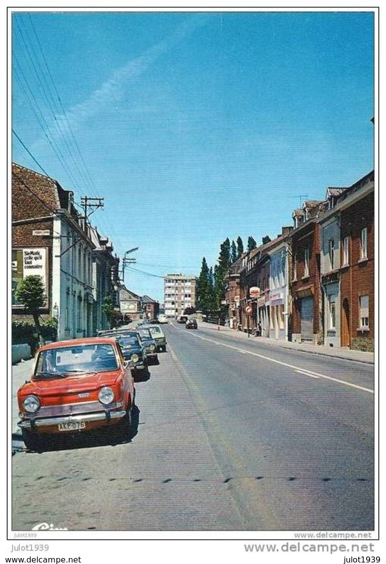 TAMINES ..--  OLDTIMER .  La Rue Des Français . - Sambreville