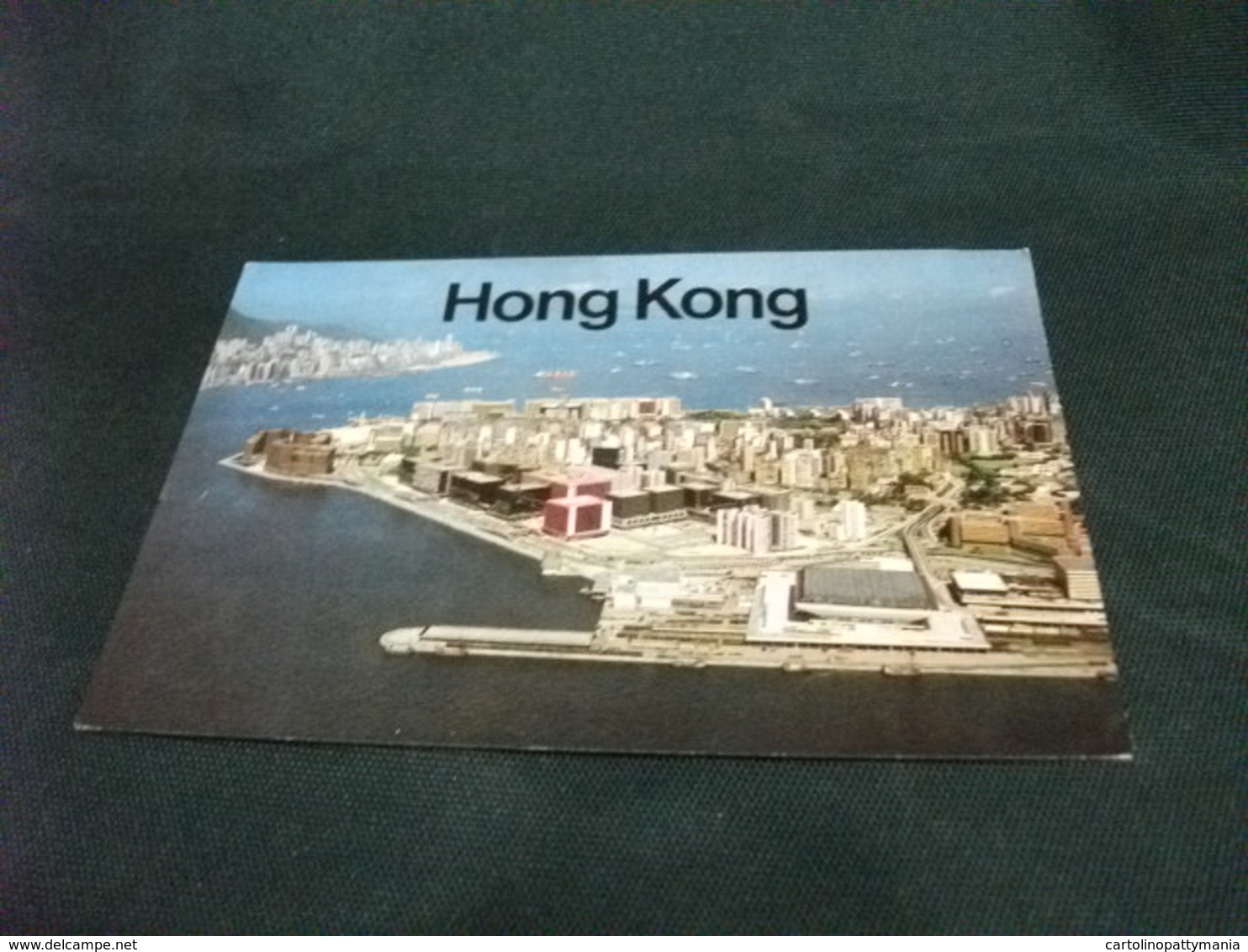 HONG KONG VISTA AEREA PIEGHETTA ANG. - Cina (Hong Kong)