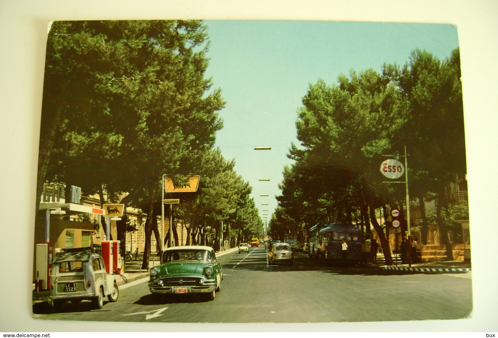 LECCE - VIALE TARANTO - DISTRIBUTORE BENZINA AGIP E ESSO  OIL AUTO CAR NON   VIAGGIATA  COME DA FOTO - Lecce