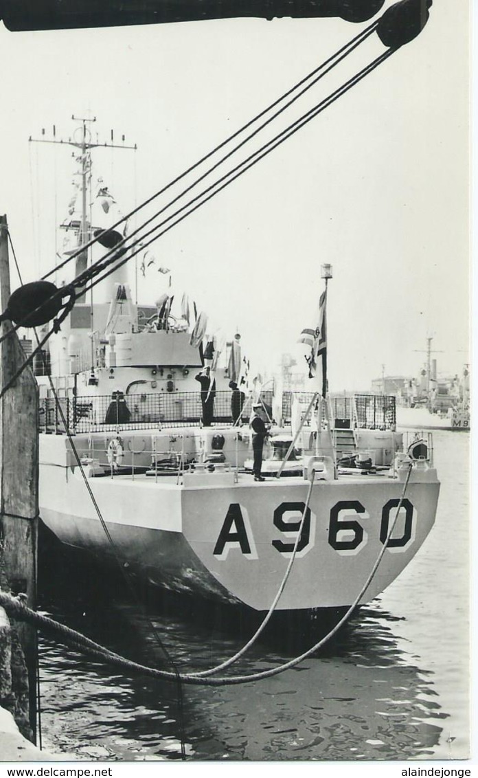 Boot - Bateau - Ship - Schiff - Force Navale Belge - Belgische Zeemacht - Godetia A 960 - Guerre