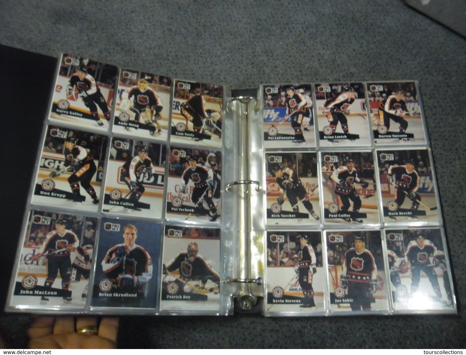 ALBUM 36 Pages et 630 TRADING CARDS SPORT NHL Pro Set HOCKEY SUR GLACE SAISON 1991/1992