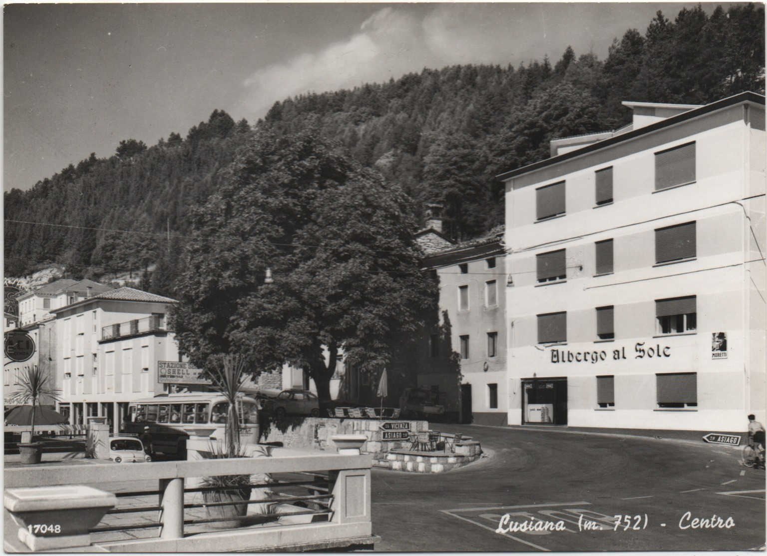 Lusiana (Vicenza): Centro. Viaggiata 1966 - Vicenza