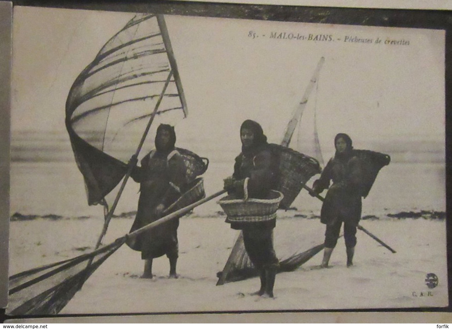 France - 18 CPA thème Pêche (crevettes) - Types de pêcheurs, pêcheuses, Dunkerque, Malo-Les Bains, Bray-Dunes - Animées