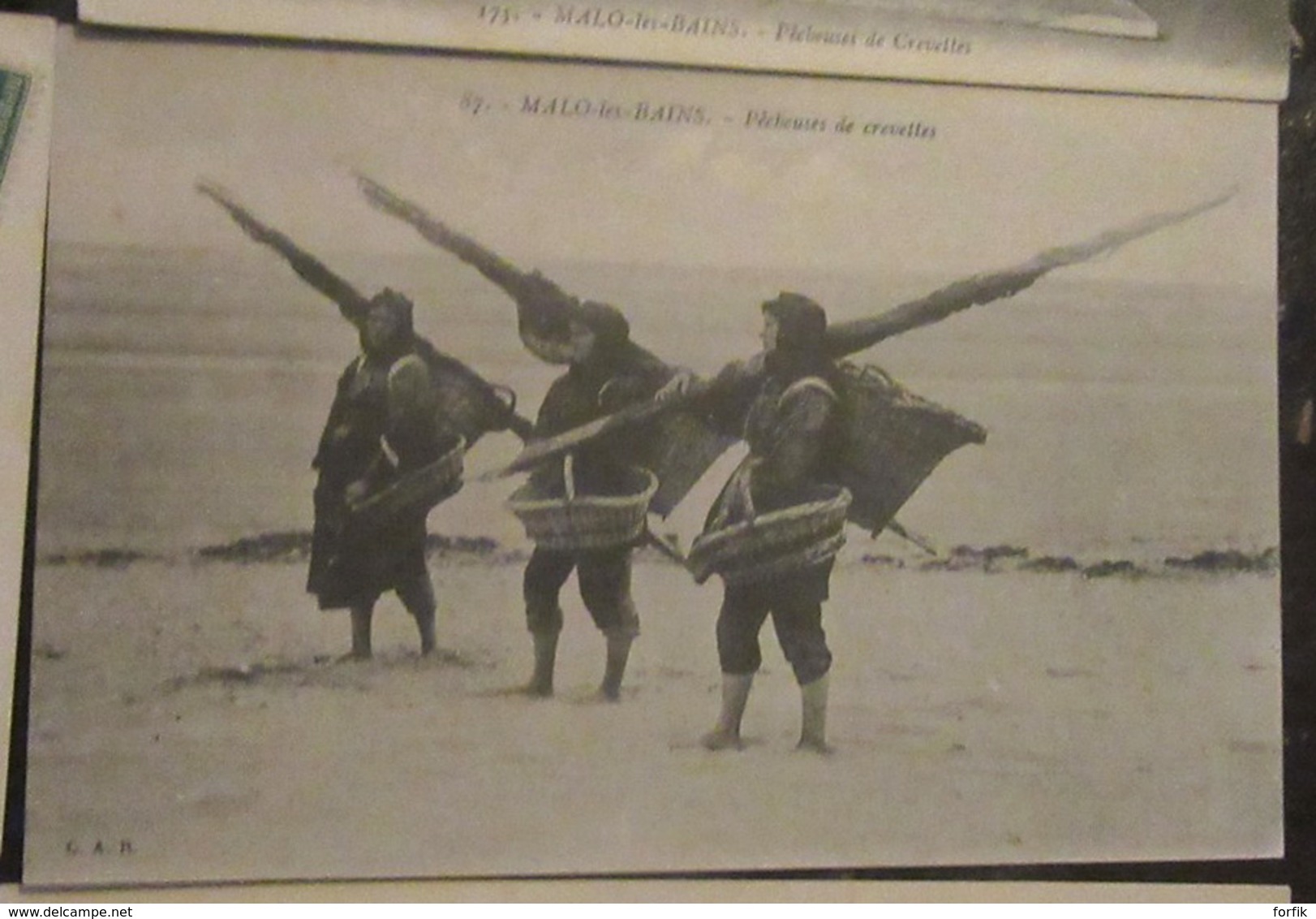 France - 18 CPA thème Pêche (crevettes) - Types de pêcheurs, pêcheuses, Dunkerque, Malo-Les Bains, Bray-Dunes - Animées