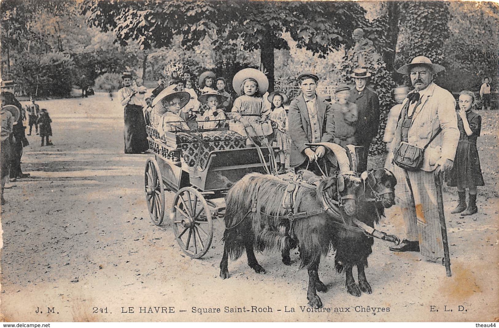 ¤¤   -   LE HAVRE   -  Square SAINT-ROCH   -  La Voiture Aux Chêvres   -  Attelage    -  ¤¤ - Square Saint-Roch