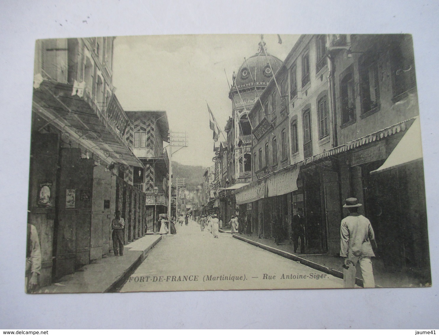 FORT DE FRANCE  -  RUE ANTOINE SIGER.    TTB - Fort De France